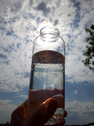 Vandflaske med Samn Forsynings logo